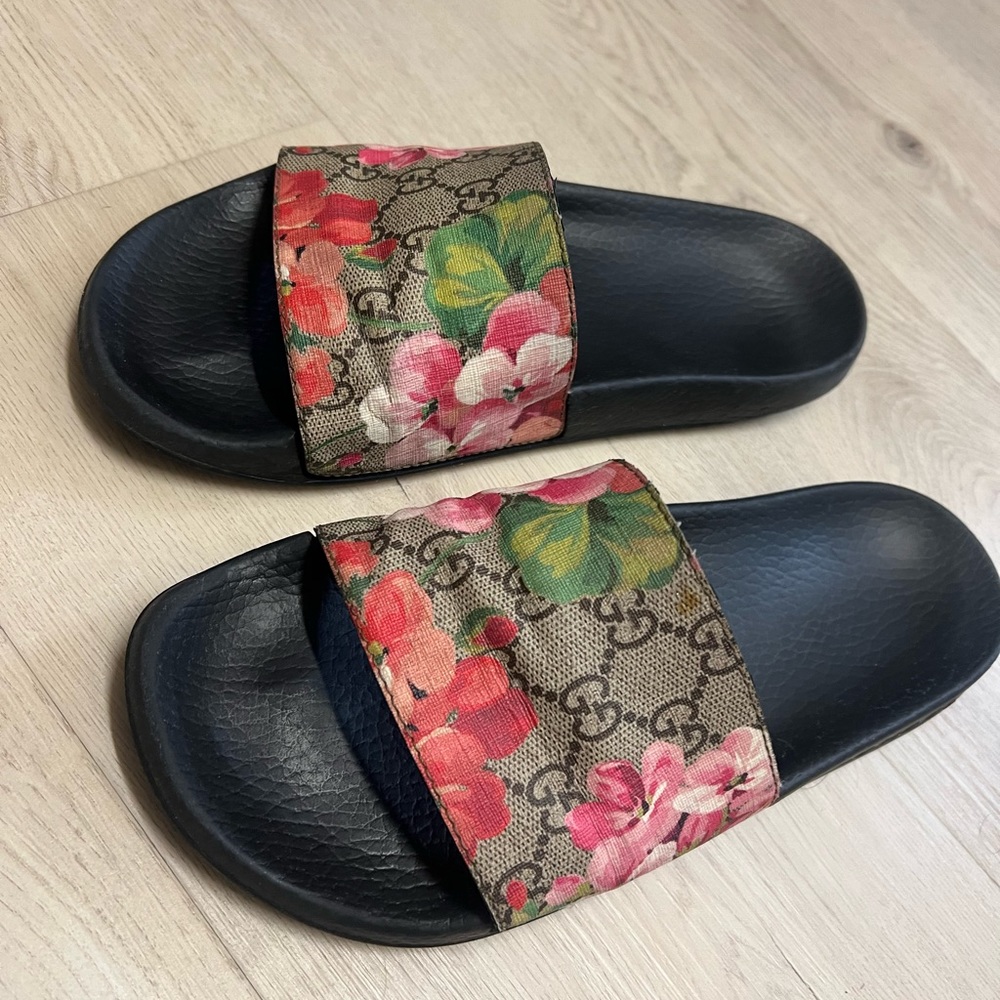 Gucci slide